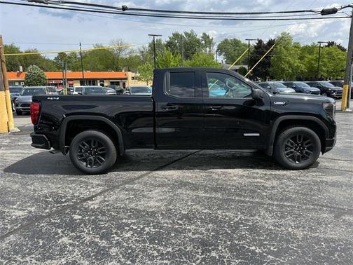 2025 GMC Sierra 1500 Elevation