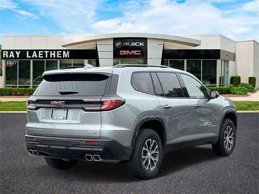 2025 GMC Acadia AWD AT4