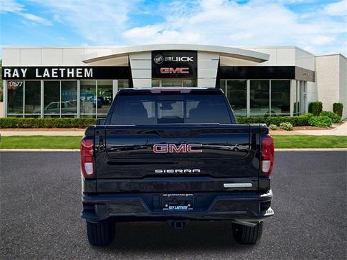 2025 GMC Sierra 1500 Elevation