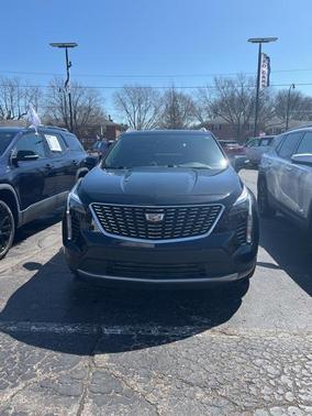 2022 Cadillac XT4 Premium Luxury