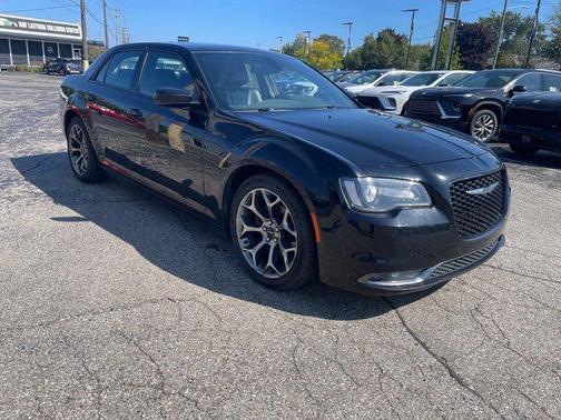 2016 Chrysler 300 S