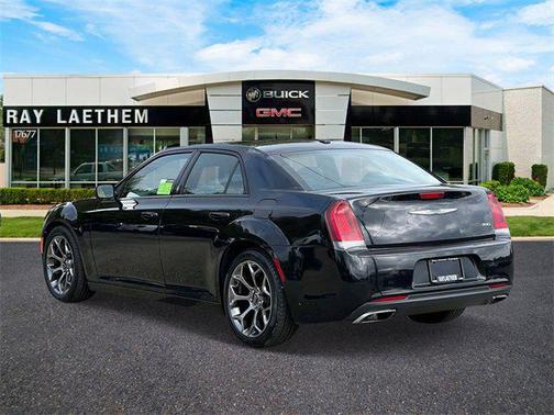 2016 Chrysler 300 S