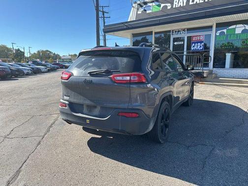 2016 Jeep Cherokee Altitude