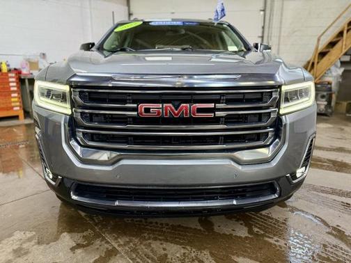 2022 GMC Acadia AWD AT4