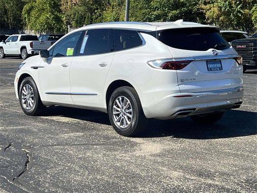 2023 Buick Enclave Essence AWD