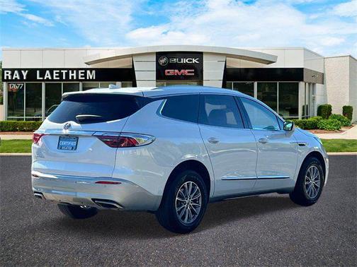 2023 Buick Enclave Essence AWD
