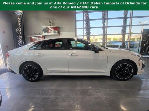 2023 Kia K5 GT-Line