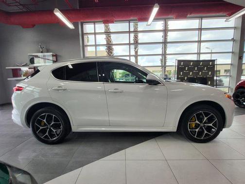2021 Alfa Romeo Stelvio Ti