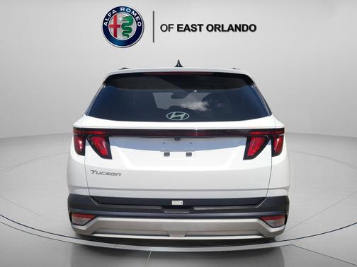 Serenity White Pearl 2025 Hyundai TUCSON SEL