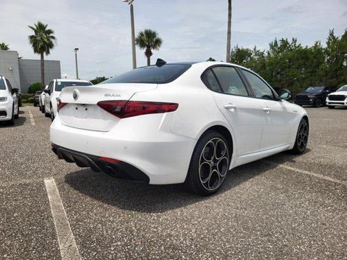 2022 Alfa Romeo Giulia Veloce