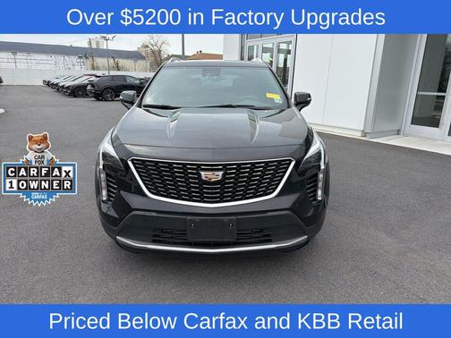 Stellar Black Metallic 2023 Cadillac XT4 Premium Luxury