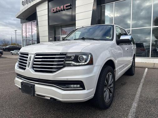 2015 Lincoln Navigator Base