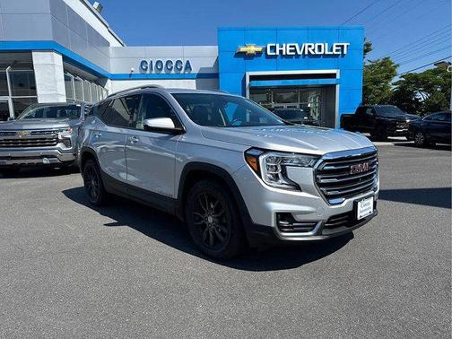 2022 GMC Terrain SLT