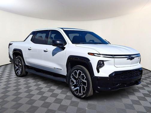 2025 Chevrolet Silverado EV RST