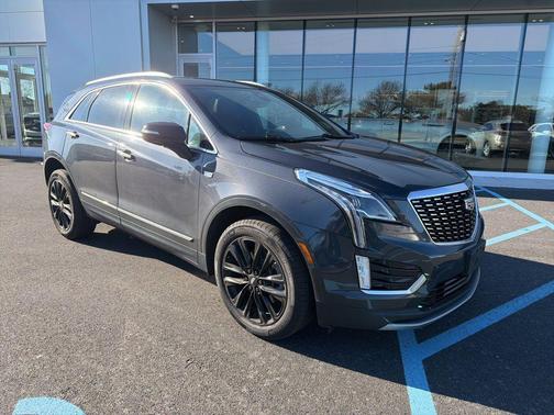 2022 Cadillac XT5 Premium Luxury