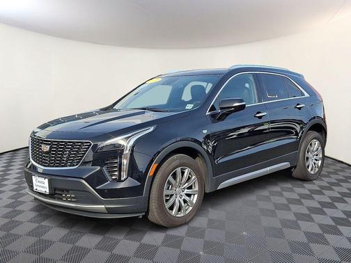 2022 Cadillac XT4 Premium Luxury
