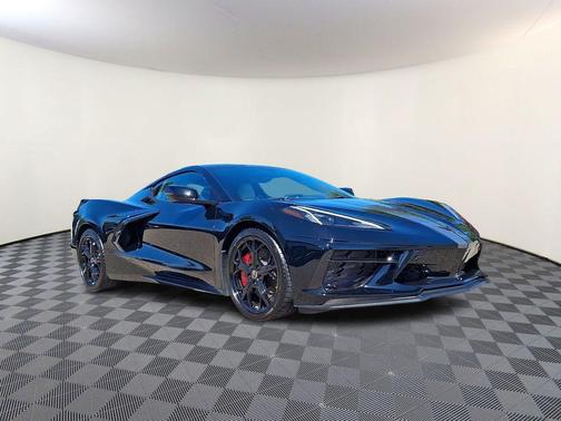 2022 Chevrolet Corvette Stingray w/2LT