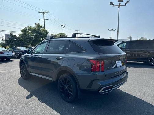 2022 Kia Sorento SX