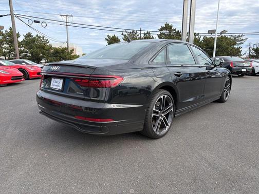 2025 Audi A8 L 55 TFSI quattro Tiptronic