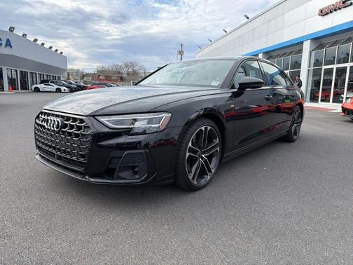 2025 Audi A8 L 55 TFSI quattro Tiptronic