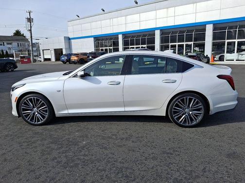 2023 Cadillac CT5 Premium Luxury