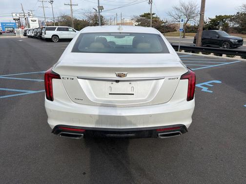 2023 Cadillac CT5 Premium Luxury