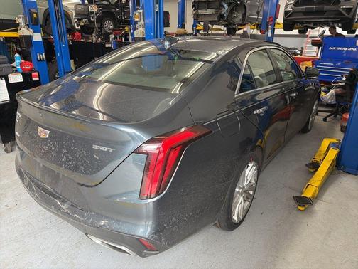 2022 Cadillac CT4 Premium Luxury