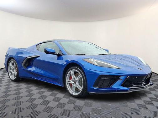 Elkhart Lake Blue Metallic 2021 Chevrolet Corvette Stingray w/3LT