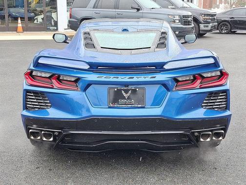 Elkhart Lake Blue Metallic 2021 Chevrolet Corvette Stingray w/3LT