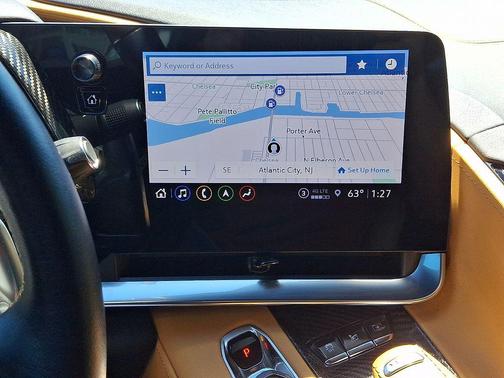 Red 2022 Chevrolet Corvette Stingray w/2LT