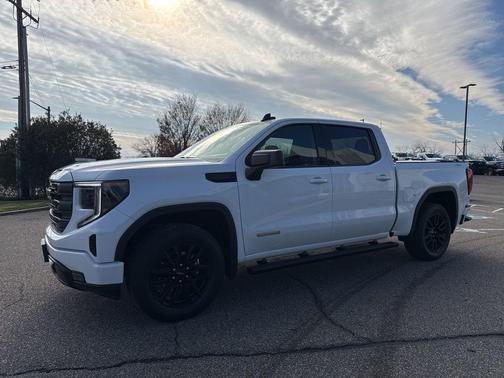 2022 GMC Sierra 1500 Elevation