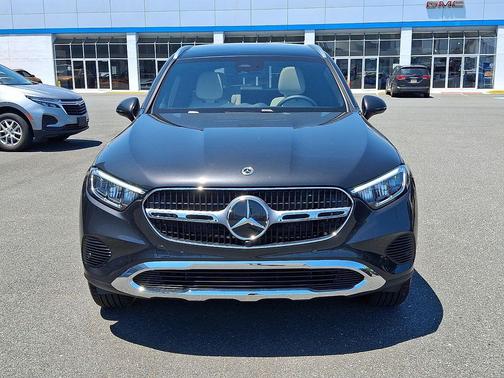 Black 2026 Mercedes-Benz GLC 300 4MATIC