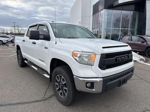 2015 Toyota Tundra SR5