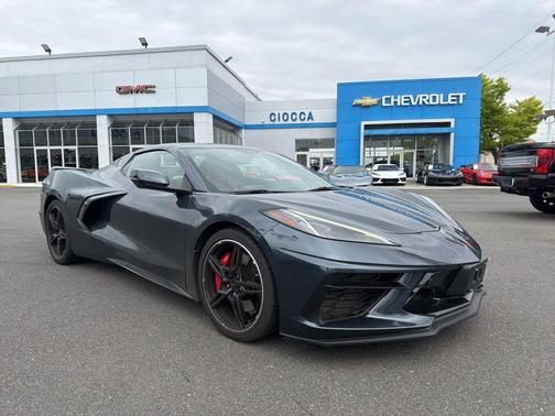 Shadow Gray Metallic 2021 Chevrolet Corvette Stingray w/3LT