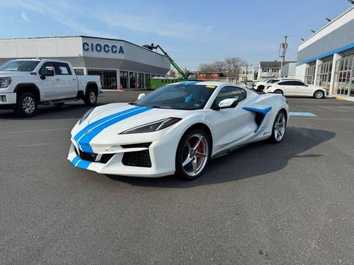 Arctic White 2024 Chevrolet Corvette E-Ray RWD Coupe 3LZ
