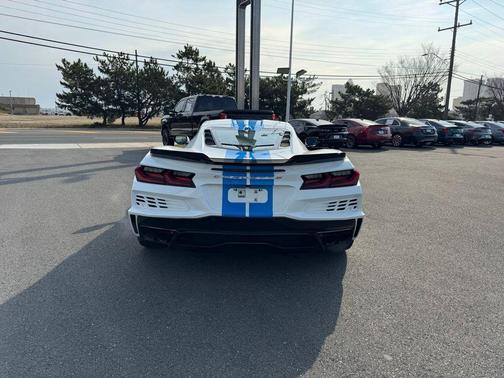 Arctic White 2024 Chevrolet Corvette E-Ray RWD Coupe 3LZ
