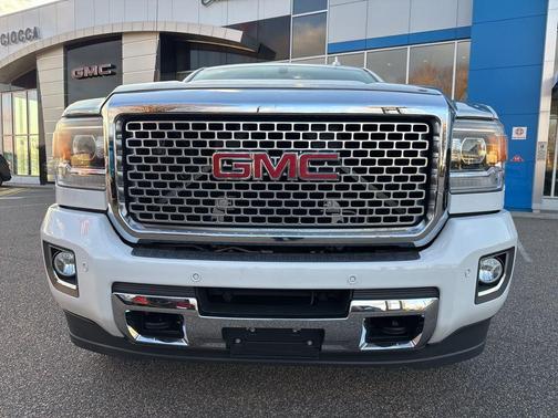 2016 GMC Sierra 2500 Denali