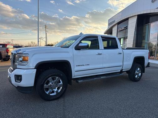 2016 GMC Sierra 2500 Denali