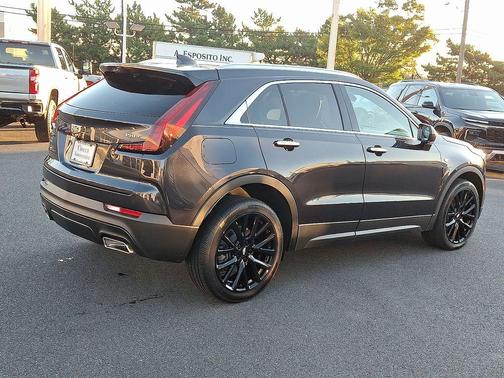 2022 Cadillac XT4 Luxury