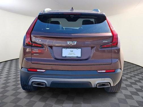 2022 Cadillac XT4 Premium Luxury