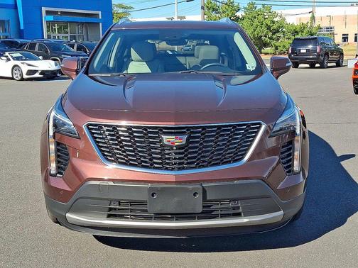 2022 Cadillac XT4 Premium Luxury