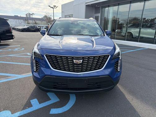 2023 Cadillac XT4 Luxury