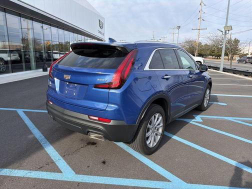 2023 Cadillac XT4 Luxury