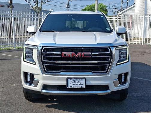 2023 GMC Yukon SLT