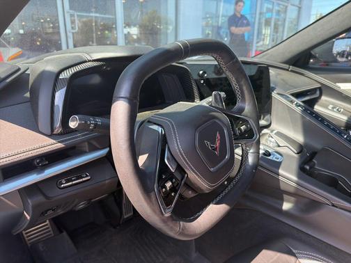 Arctic White 2023 Chevrolet Corvette Stingray w/3LT