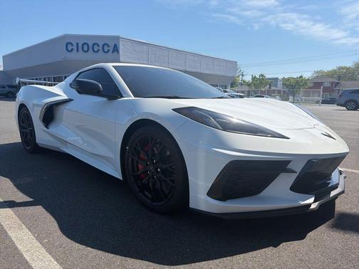 Arctic White 2023 Chevrolet Corvette Stingray w/3LT