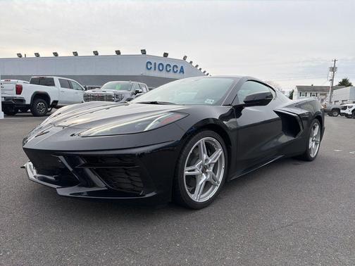 2025 Chevrolet Corvette Stingray w/2LT