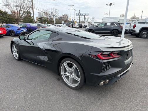 2025 Chevrolet Corvette Stingray w/2LT