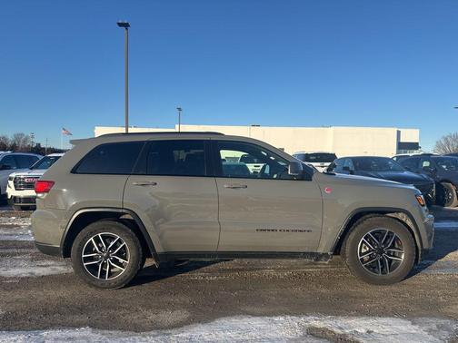 2021 Jeep Grand Cherokee Trailhawk