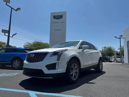 2022 Cadillac XT5 Premium Luxury